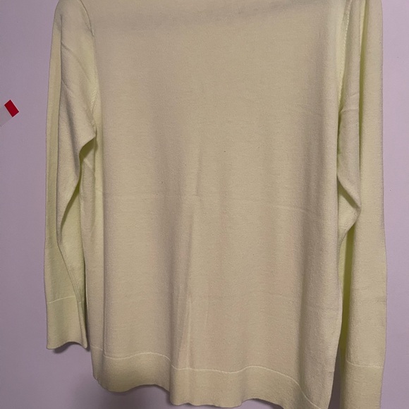 Loft sweater. Soft and comfortable. Beautiful and clean. Worn once. - Picture 3 of 3